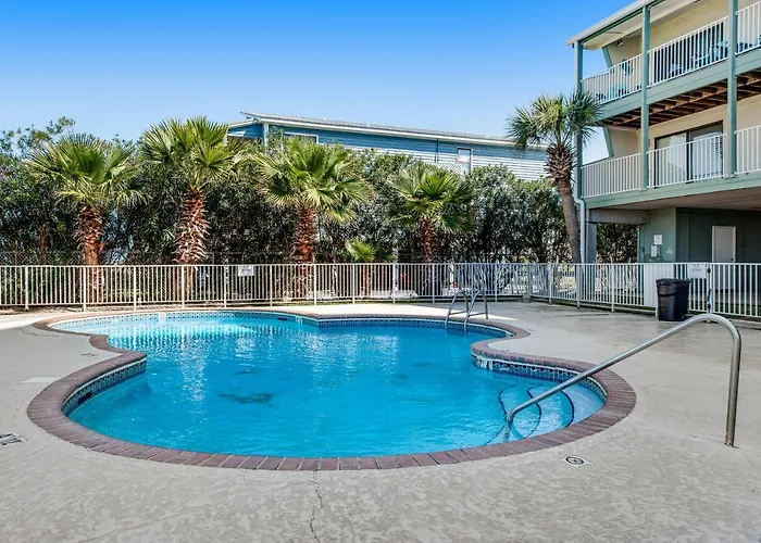 The Landing 203 By Meyer Vacation Apartment
