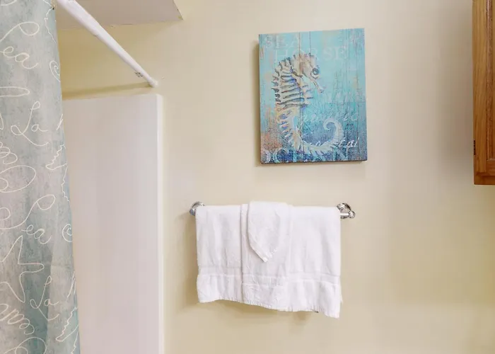The Landing 203 By Meyer Vacation Apartment